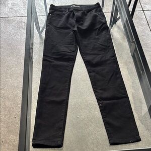 Jordache Black Slim Jeans with Sleek Design never worn